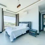 Kalkan Luxury With Panoramic Sea View ヴィラ *