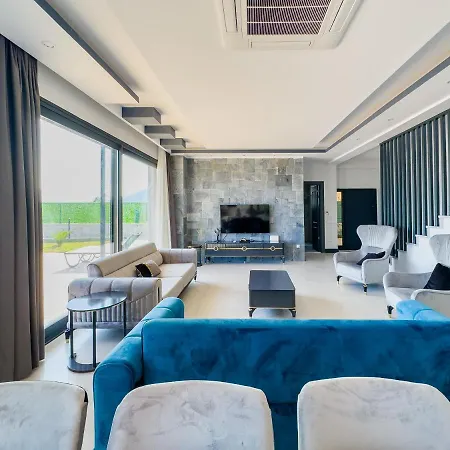 Kalkan Luxury With Panoramic Sea View 卡斯
