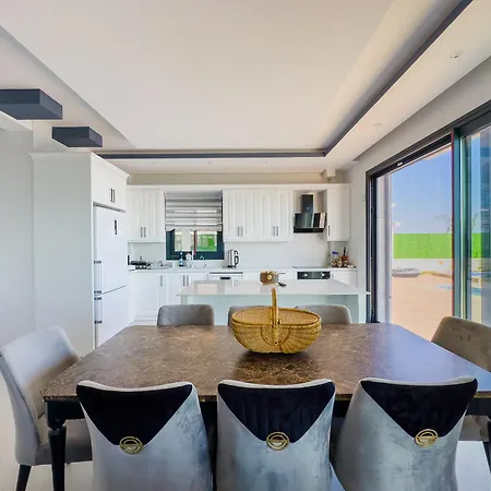 Kalkan Luxury With Panoramic Sea View 卡斯